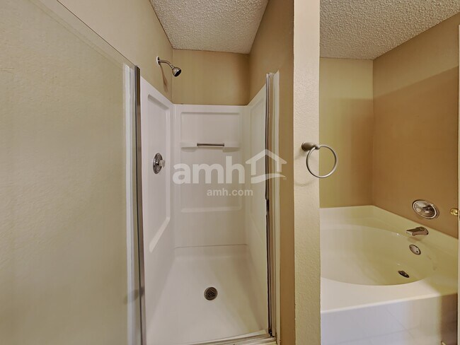 Building Photo - 4521 Quarry Cir