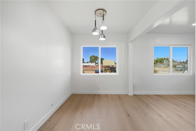 Building Photo - 9312 S 6th Ave