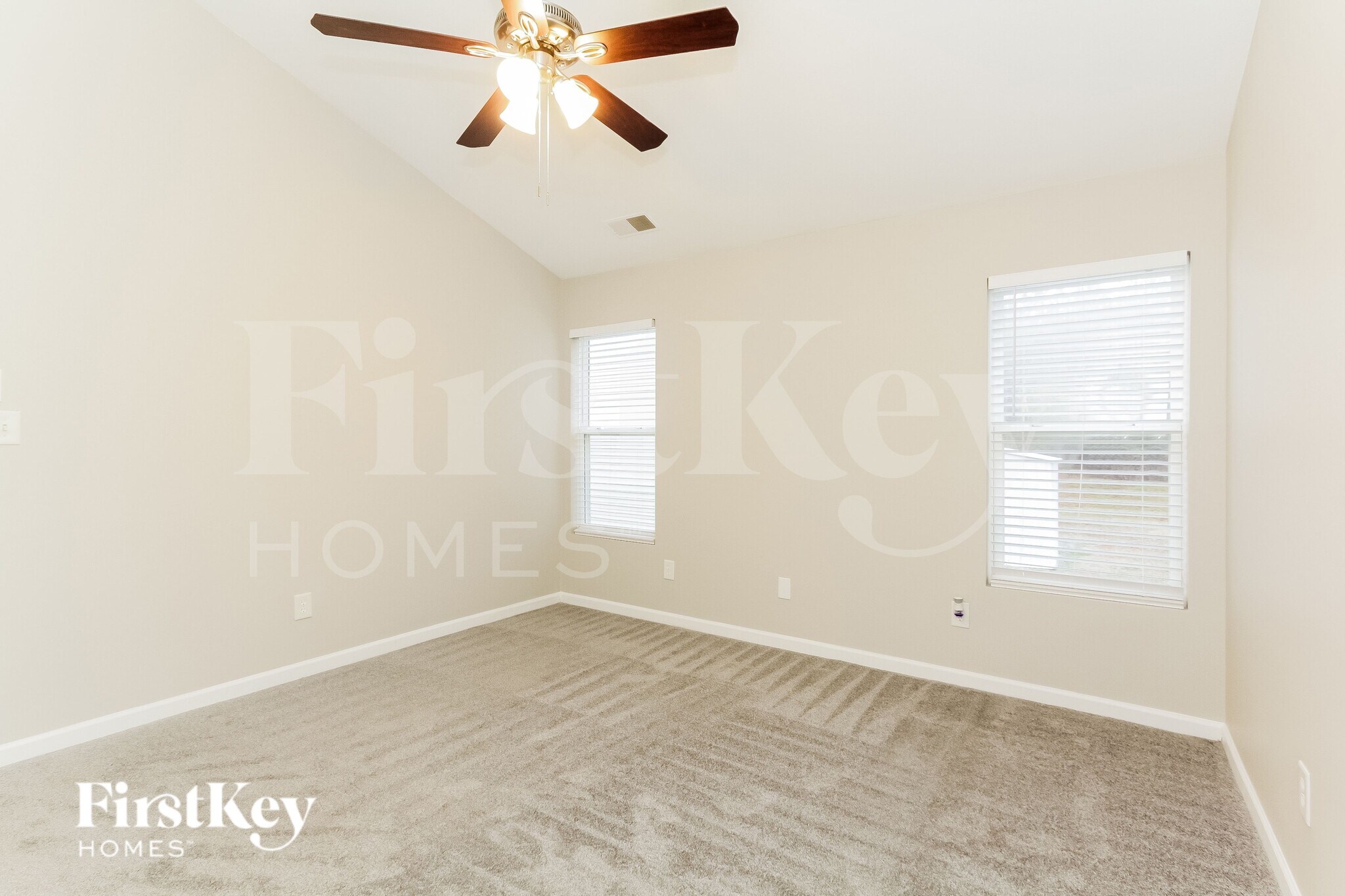 Building Photo - 7307 Woodbourne Ln