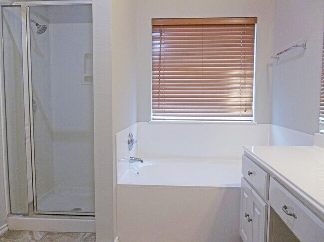 Building Photo - 110 Fossil Trail