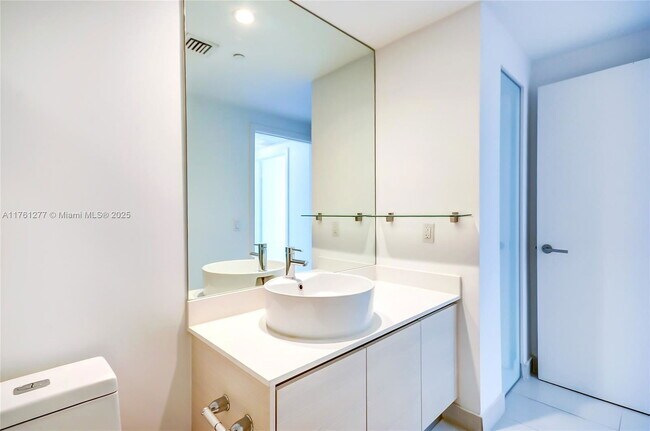 Building Photo - 4250 Biscayne Blvd