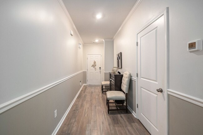 Building Photo - Spacious 5BR House in Charleston