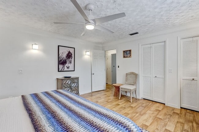 Building Photo - 338 Tarpon Ave