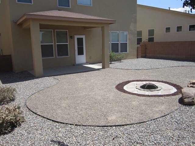 Building Photo - 3635 Buckskin Loop NE