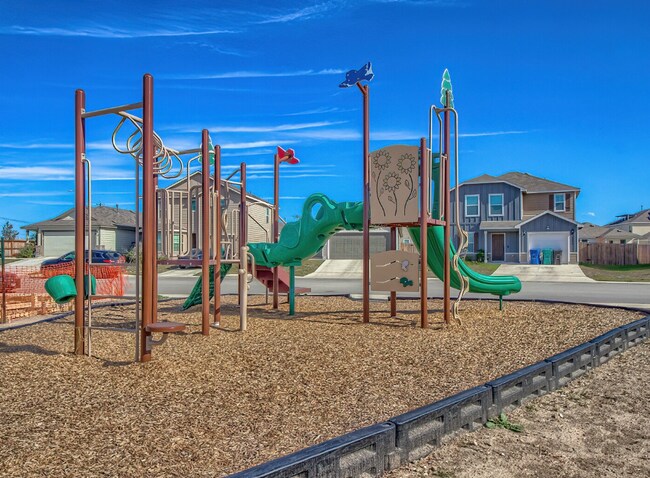 Building Photo - 6327 Sycamore Run