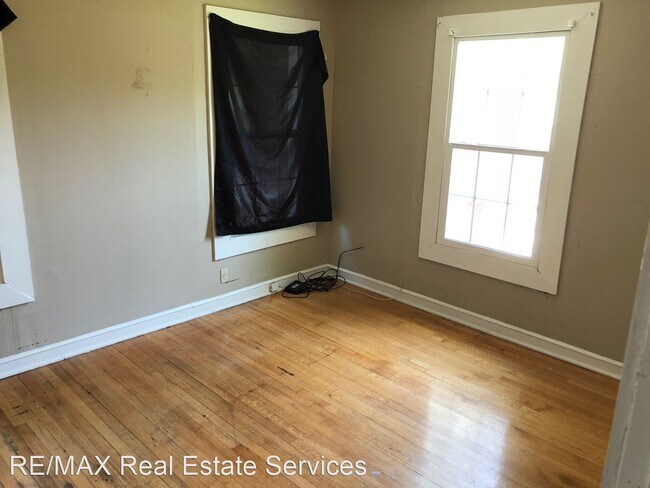 Building Photo - 2 br, 1 bath House - 125 Olive Street