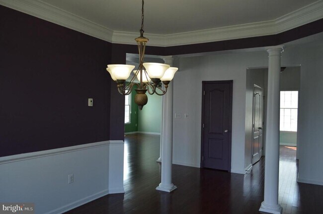 Building Photo - 43308 Barnstead Dr