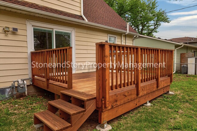 Building Photo - 4 bedroom 2 bath on quiet street in Briarwood