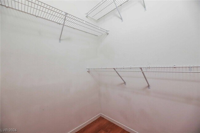 Building Photo - 10320 William Fortye Ave