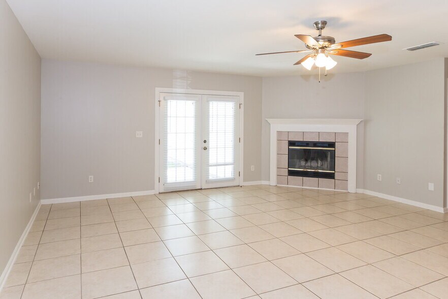 Building Photo - 13578 Ashford Wood Ct W
