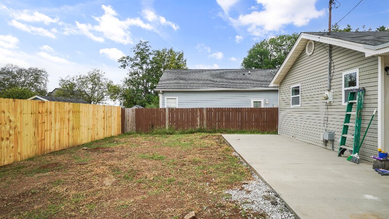 Building Photo - 1816 Eastside Ave