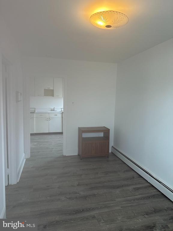 Building Photo - 424 S Matlack St