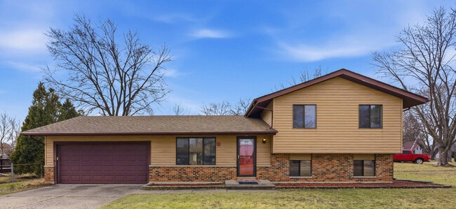 Building Photo - 409 Kensington Dr