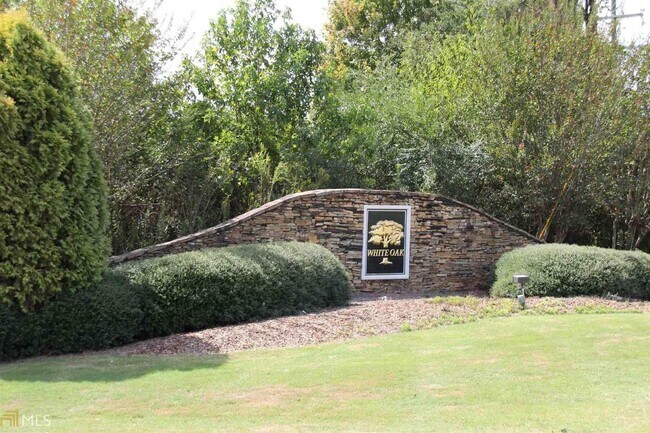 Building Photo - 80 Preswick Park Dr