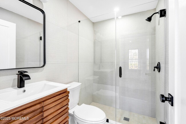 Building Photo - 448 Monmouth Rd