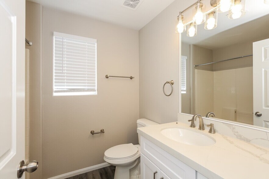 Building Photo - 9450 Havasu Canyon Ave