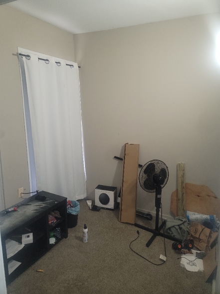 Building Photo - 232 Elm St