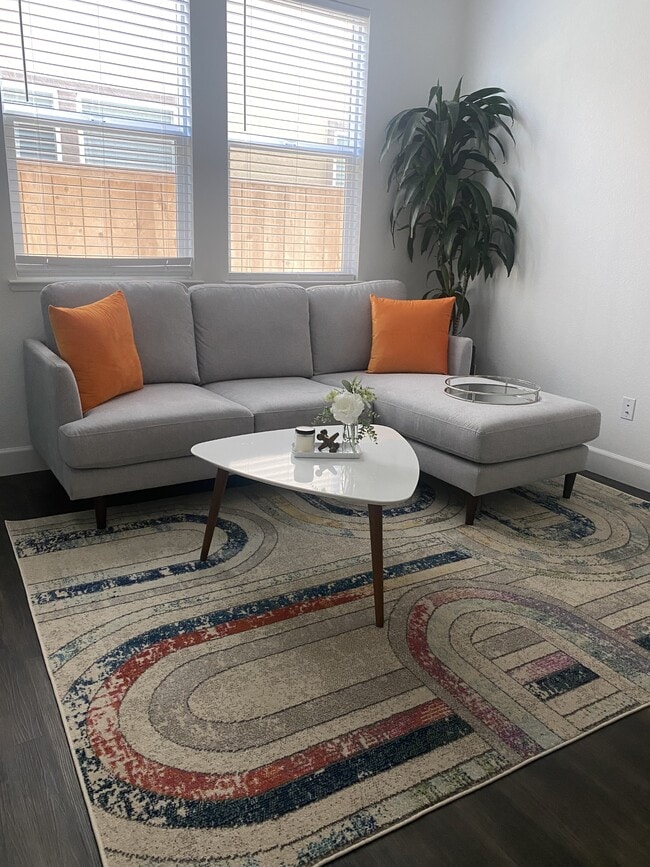 Building Photo - 3119 Adriana Ln