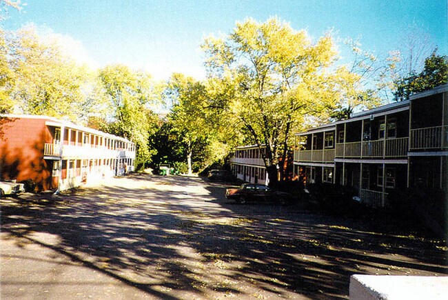 View of building 2 - Oasis