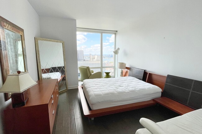 Building Photo - 247 W 46th St