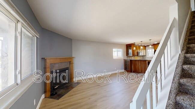 Building Photo - 1299 Vondelpark Dr