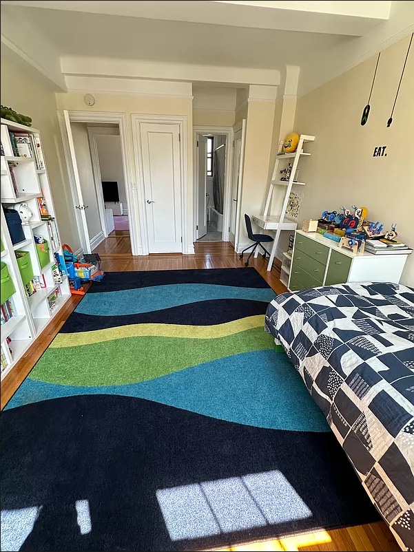 Building Photo - 133 E 92nd St