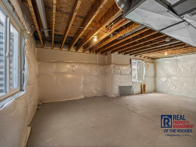 Building Photo - Amazing 4 Bed 3.5 Bath House in Severance!