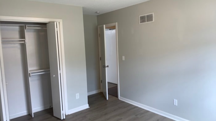 Building Photo - 509 Kenneth Ln
