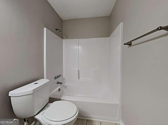 Building Photo - 968 Country Oaks Ct