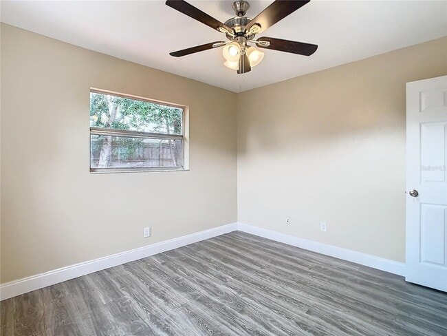 Building Photo - 1612 Fox Run Dr