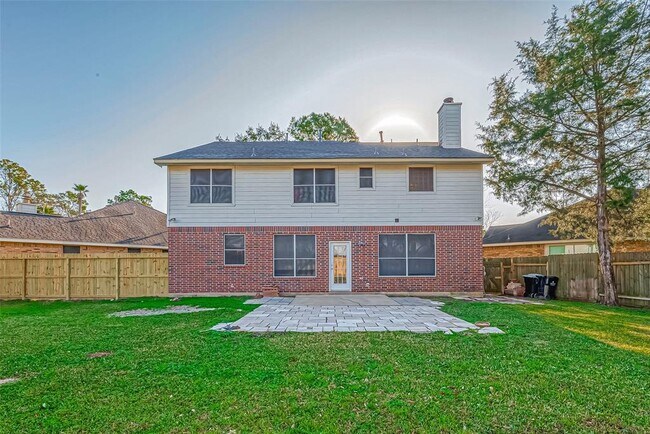 Building Photo - 24043 River Pl Dr