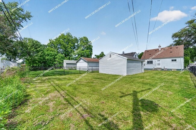 Building Photo - Fully Renovated 3-Bedroom Bungalow in Warren