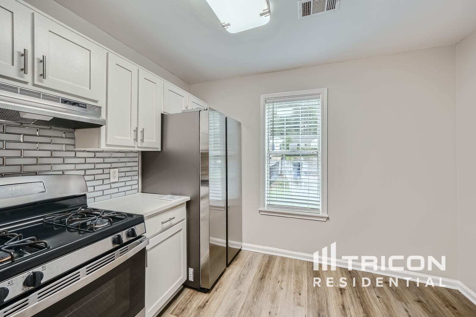 Building Photo - 409 Water Oak Way SW