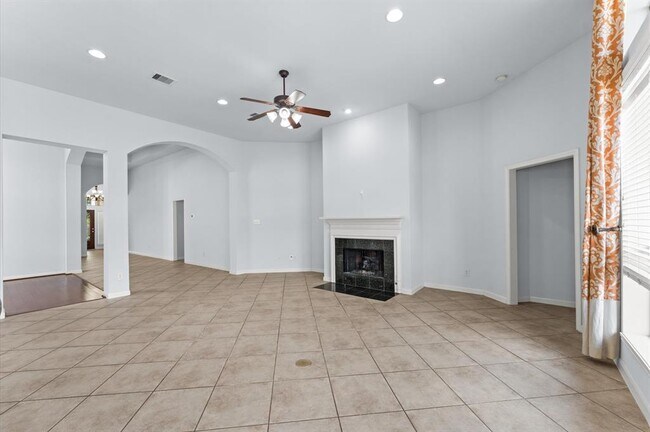 Building Photo - 5230 Pebble Bluff Ln