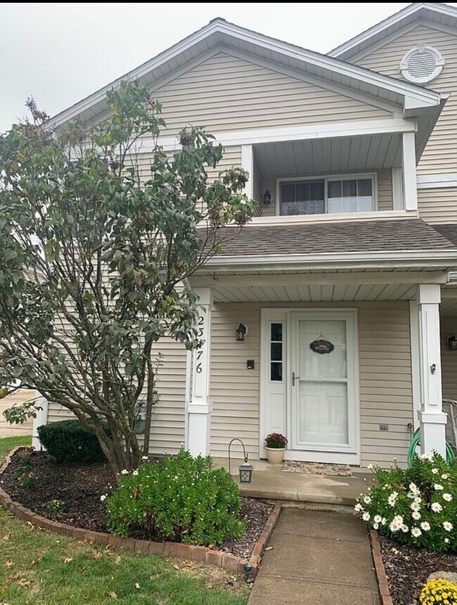 Building Photo - 23176 Grist Mill Ct