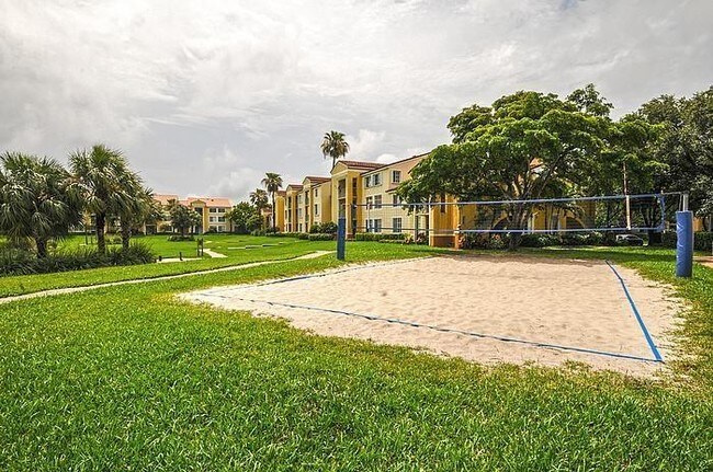 Building Photo - 160 Yacht Club Way