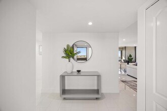 Building Photo - 10475 Gulf Shore Dr