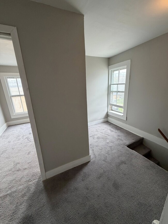 Building Photo - 36 Spring St