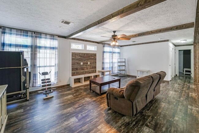 Building Photo - 29703 Midland St