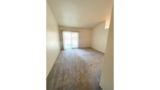 Building Photo - Single-Level Temecula Retreat | 4 Beds, 2 ...