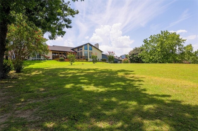 Building Photo - 224 Sovereign Ct