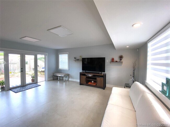 Building Photo - 7000 NW 169th St