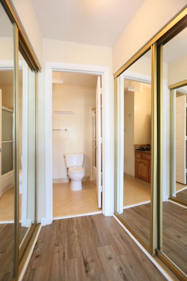 Building Photo - 7221 Geary Blvd