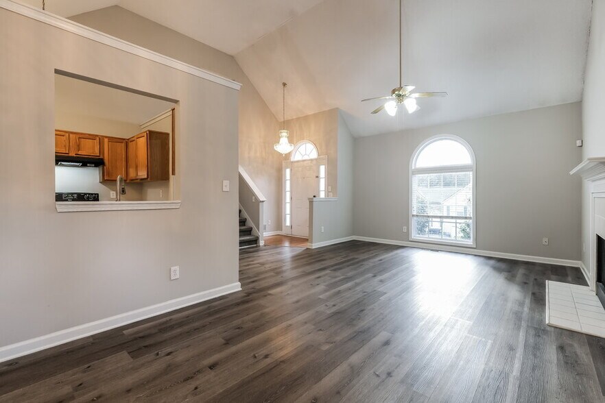 Building Photo - 7254 Brittany Way