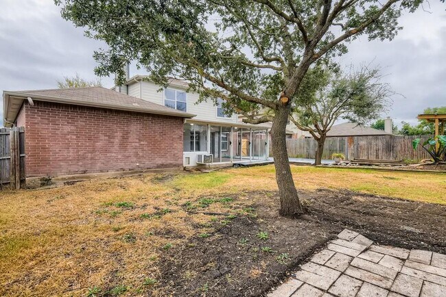 Building Photo - 1021 Bainbridge Ln