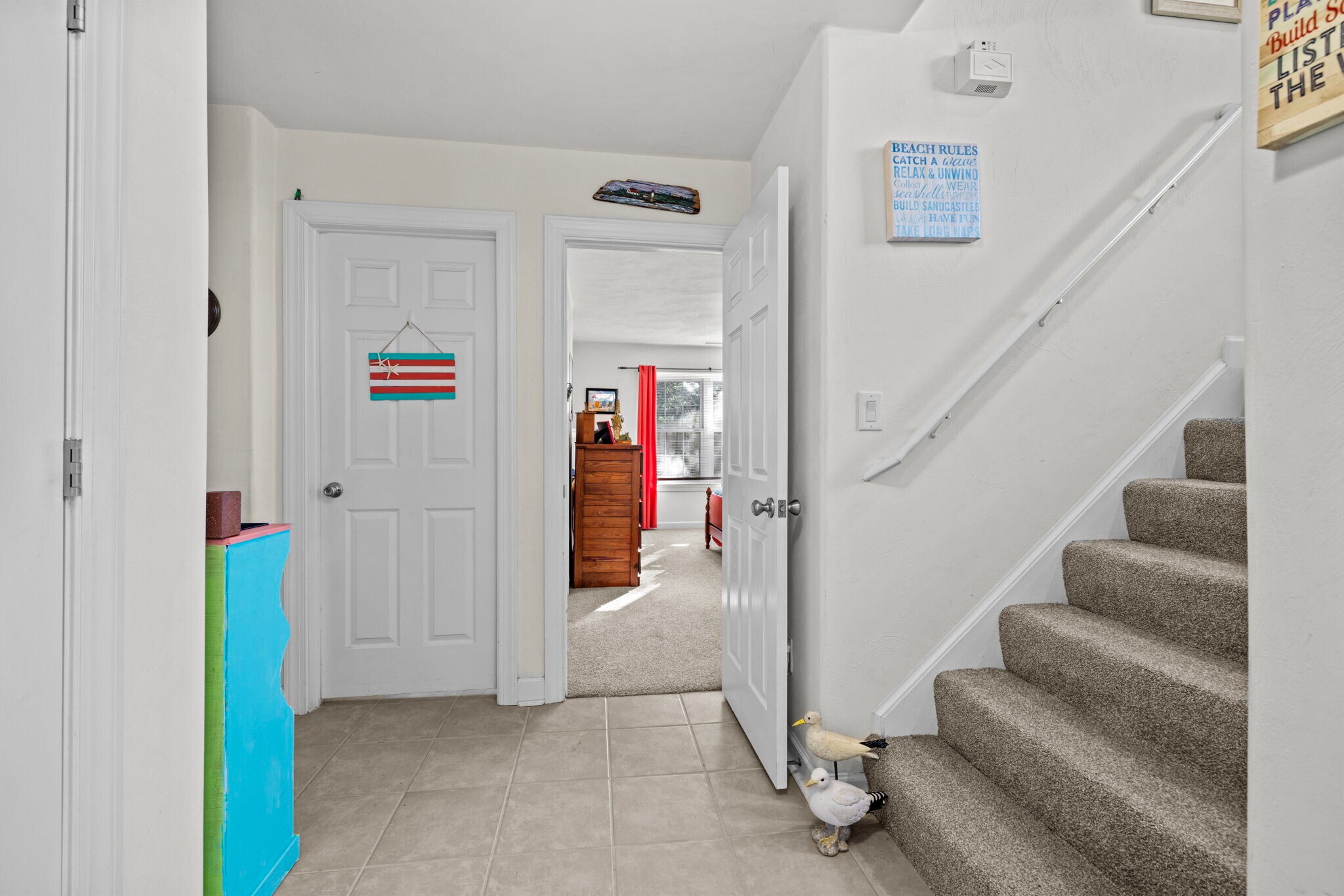 1st Floor Entry - 208 56th St