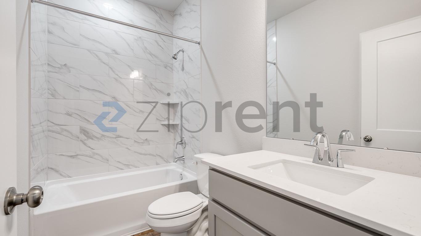 Building Photo - 27327 Blue Pool Dr