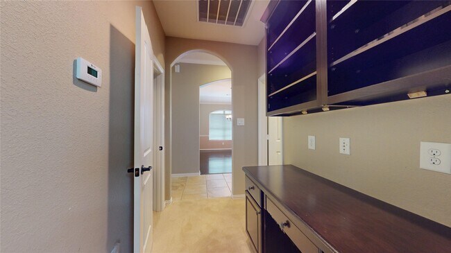 Building Photo - 12314 Meadow Breeze Dr