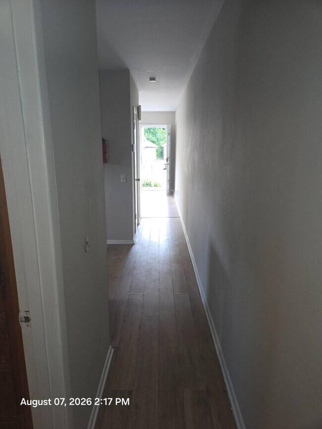 Building Photo - 1455 Struble Ave NE