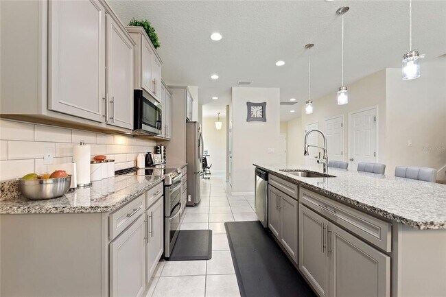 Building Photo - 17244 Goldcrest Loop